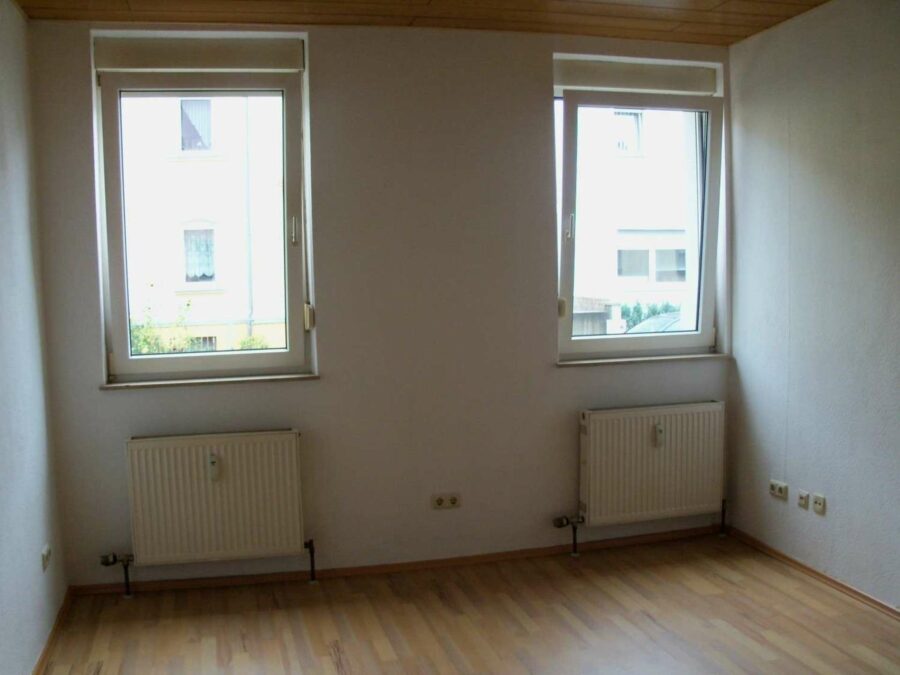 ** 2-Zimmer-Wohnung in zentraler Lage** - Schlafzimmer