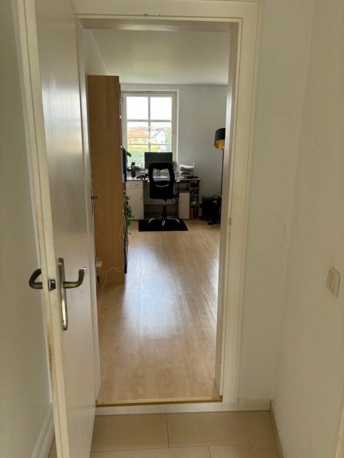 Innenstadt**Renovierte 2-Zimmer-Altbau-Wohnung!!** - Flur