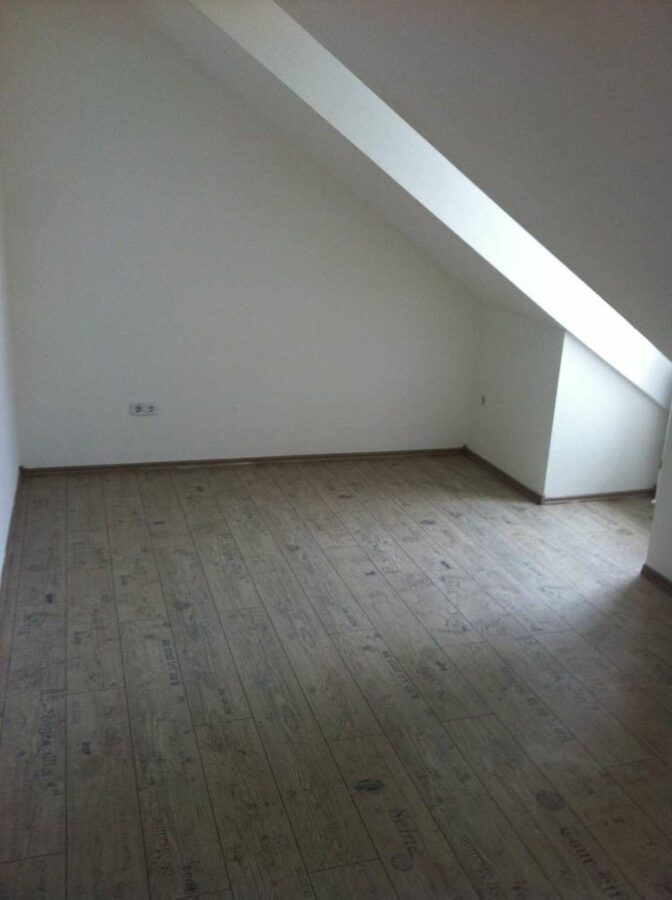 **Renovierte 1-Zimmer-Wohnung**, 95445 Bayreuth, Etagenwohnung